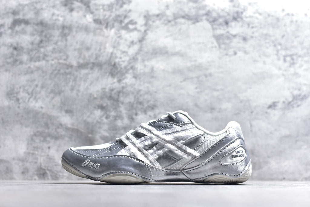 ASICS Hypersync Low-Top Trainer — Silver / White (Women’s)
