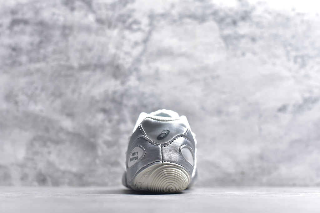 ASICS Hypersync Low-Top Trainer — Silver / White (Women’s)