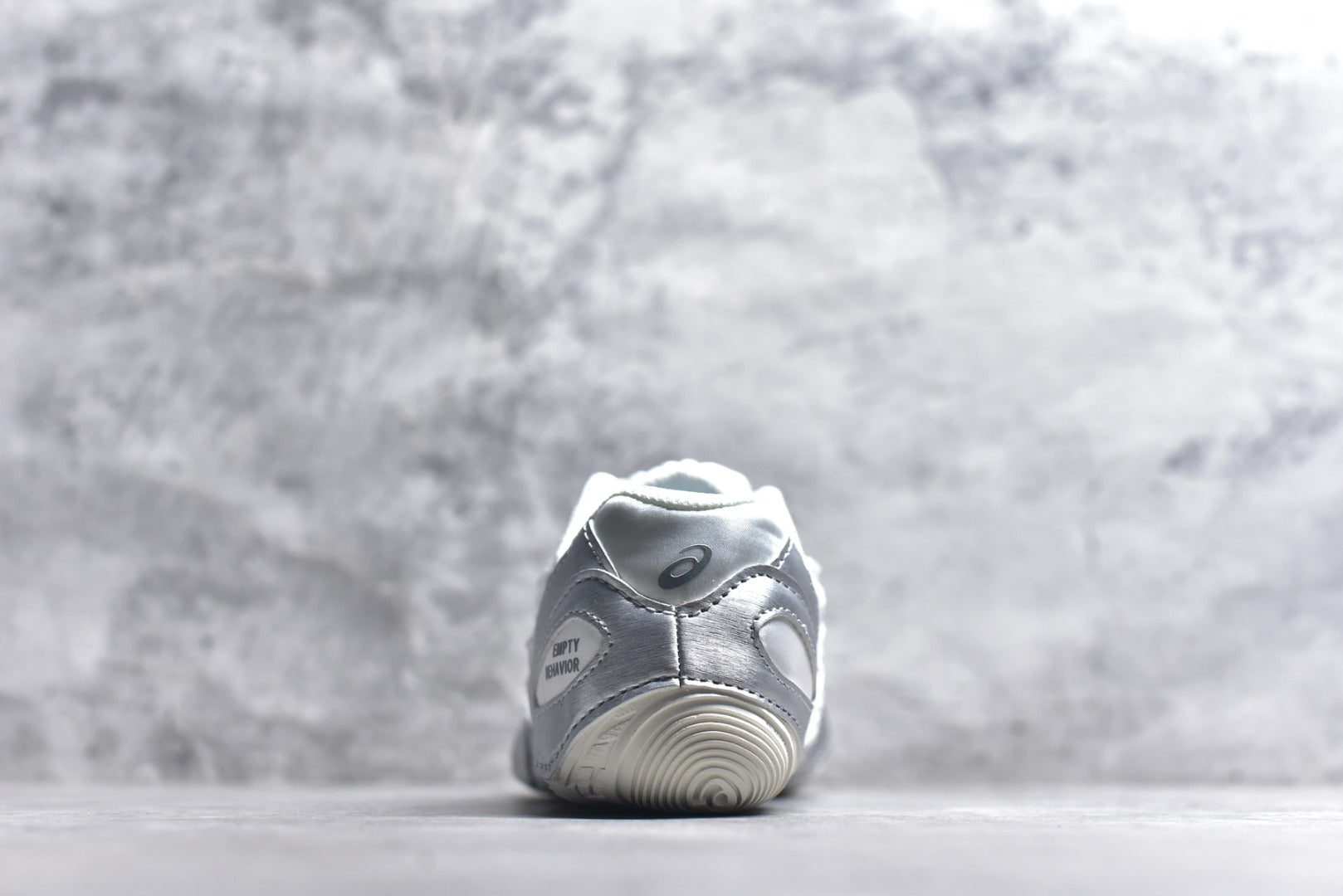 ASICS Hypersync Low-Top Trainer — Silver / White (Women’s)