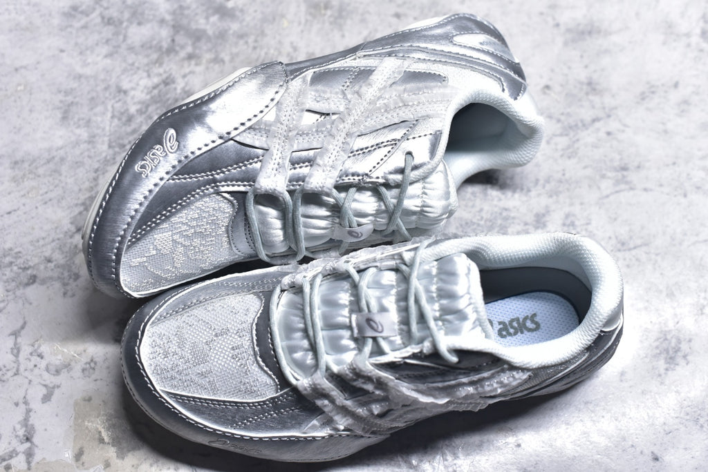 ASICS Hypersync Low-Top Trainer — Silver / White (Women’s)