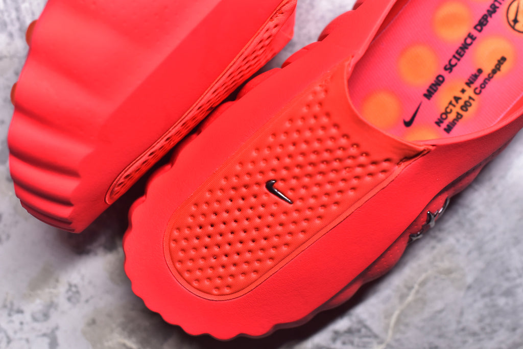 Nike Mind 001 — University Red