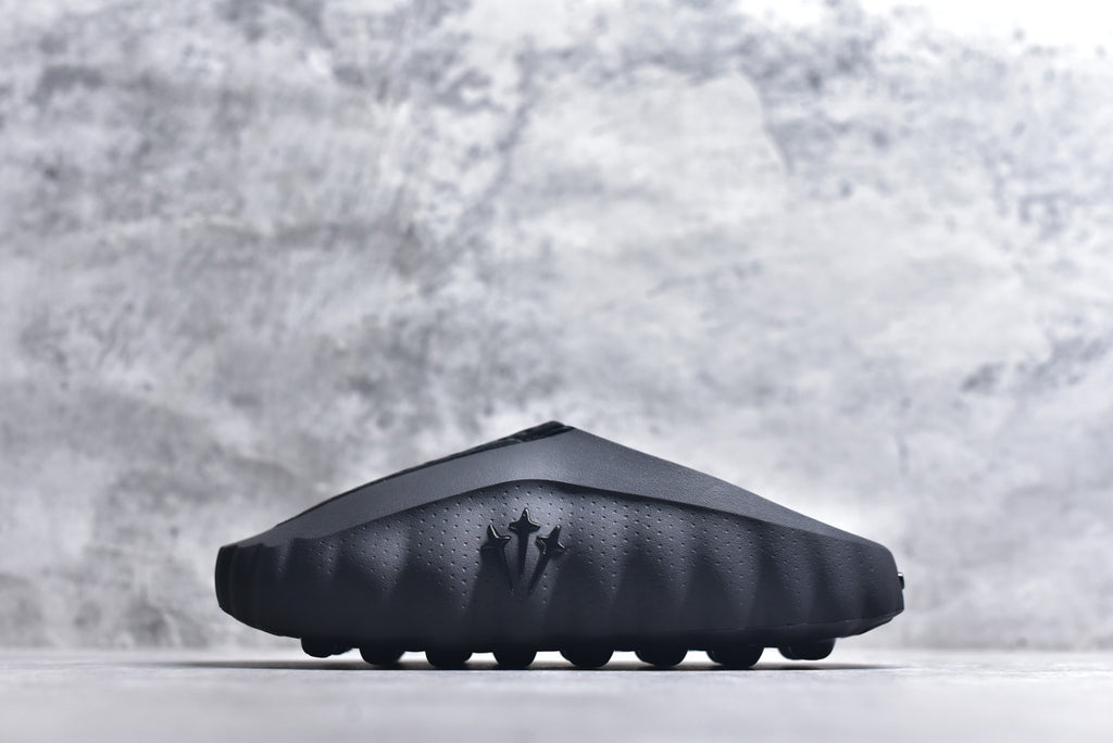 Nike Mind 001 — Triple Black