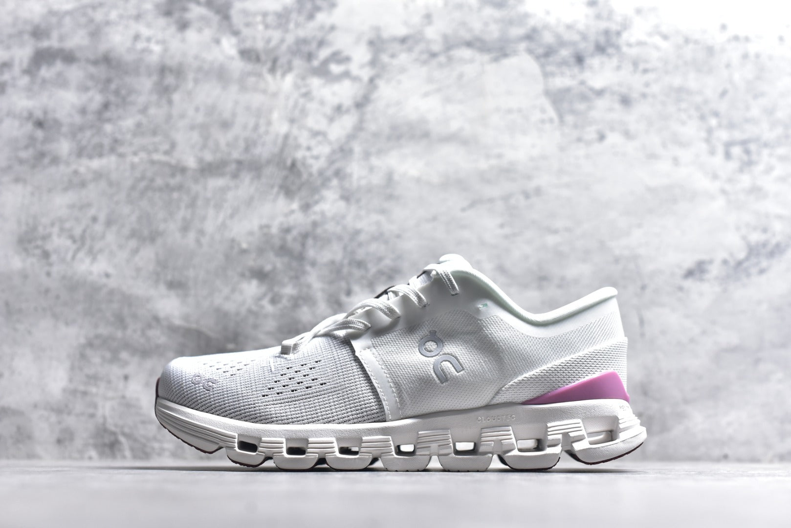 On Cloud X 4 — White / Heather / Mauve