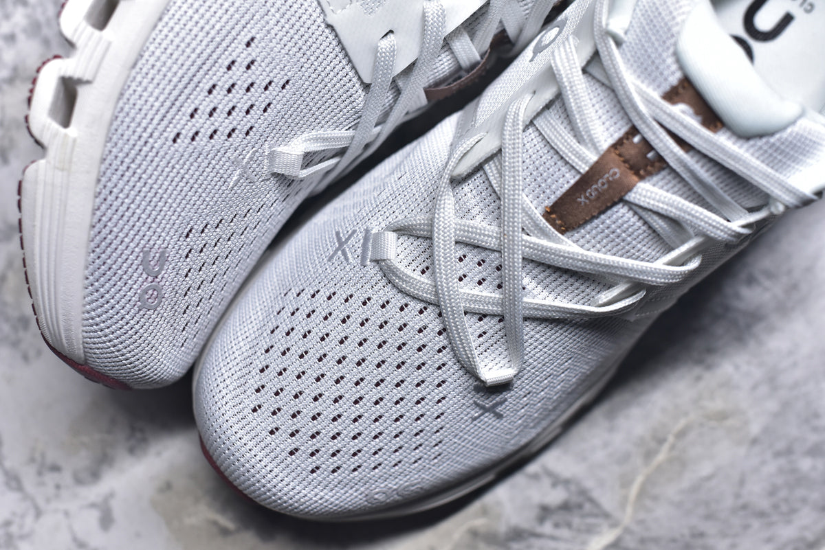 On Cloud X 4 — White / Heather / Mauve