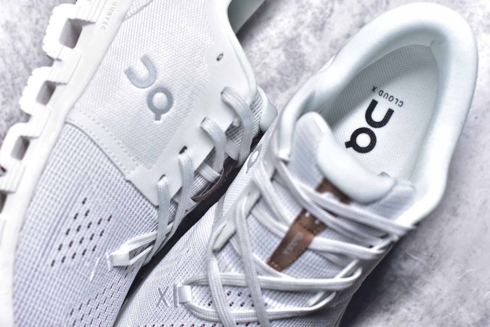 On Cloud X 4 — White / Heather / Mauve