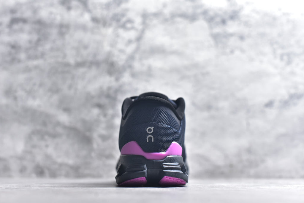 On Cloud X 4 — Black / Magenta
