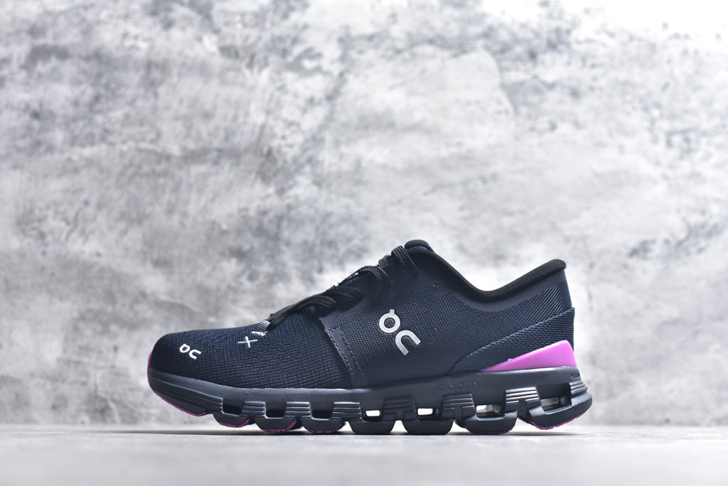 On Cloud X 4 — Black / Magenta