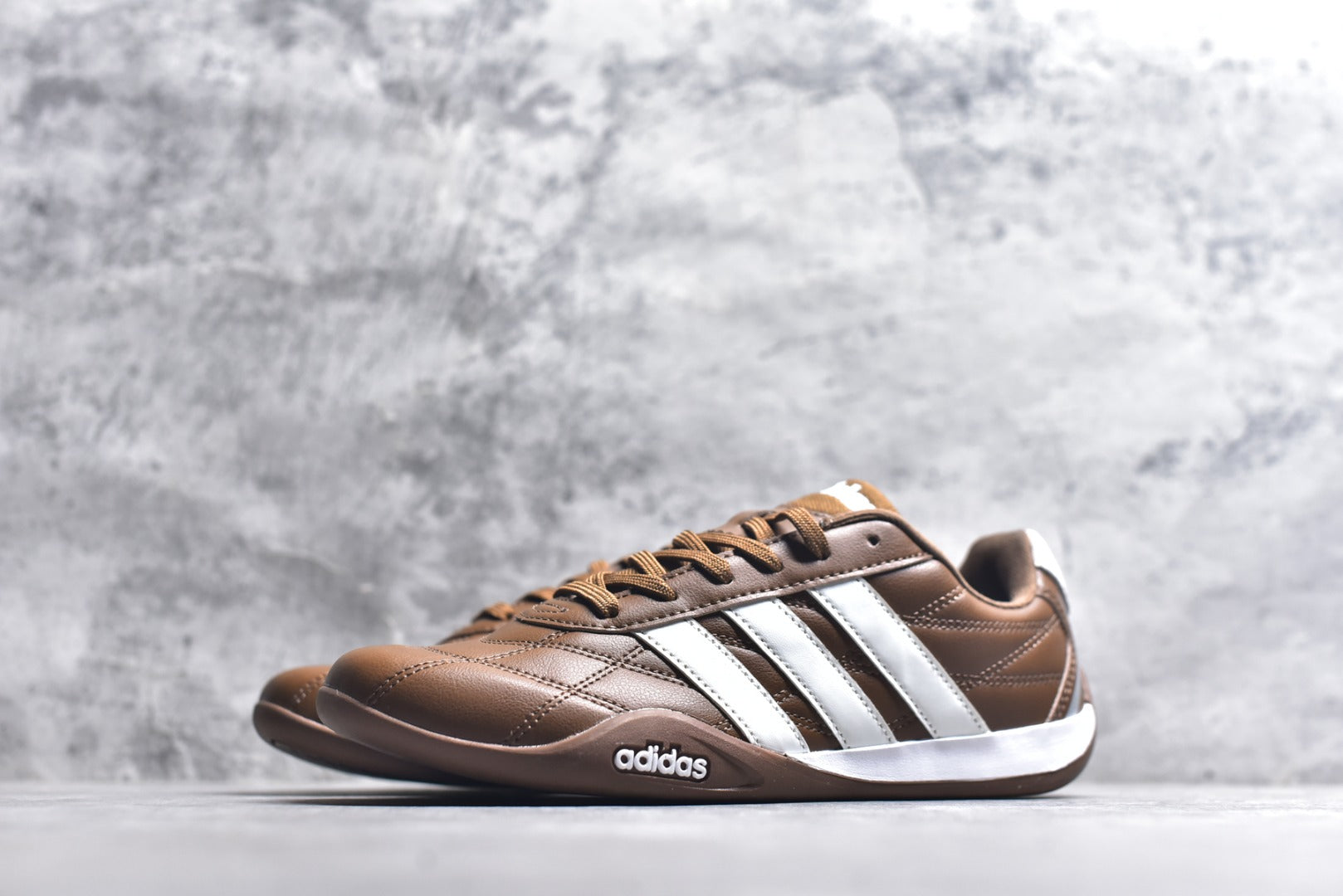 Adidas Adipista — Earth Brown / White / Gum