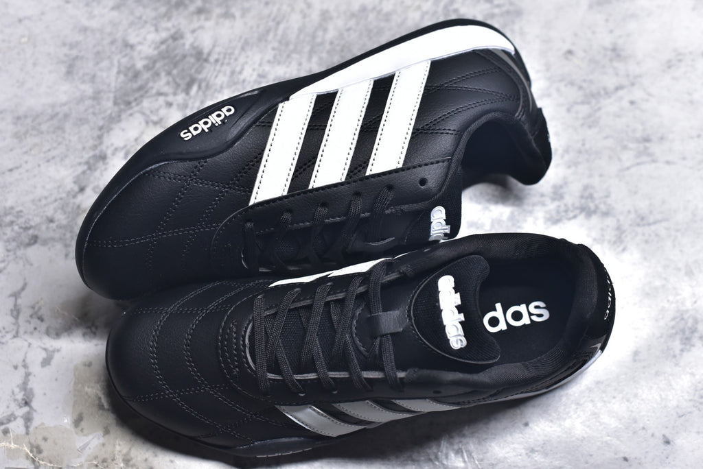 Adidas Adipista — Core Black / White / Black Gum