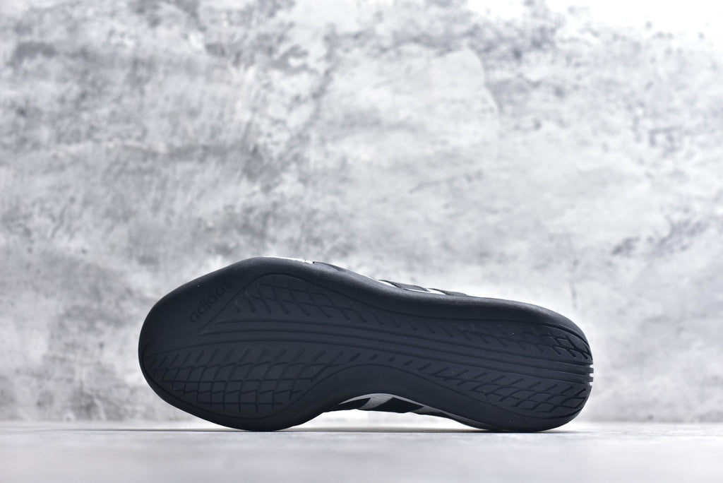 Adidas Adipista — Cloud White / Core Black / Black Gum