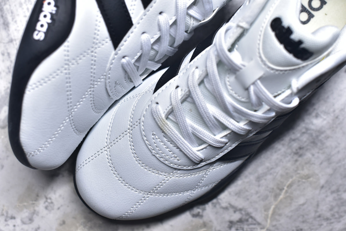 Adidas Adipista — Cloud White / Core Black / Black Gum