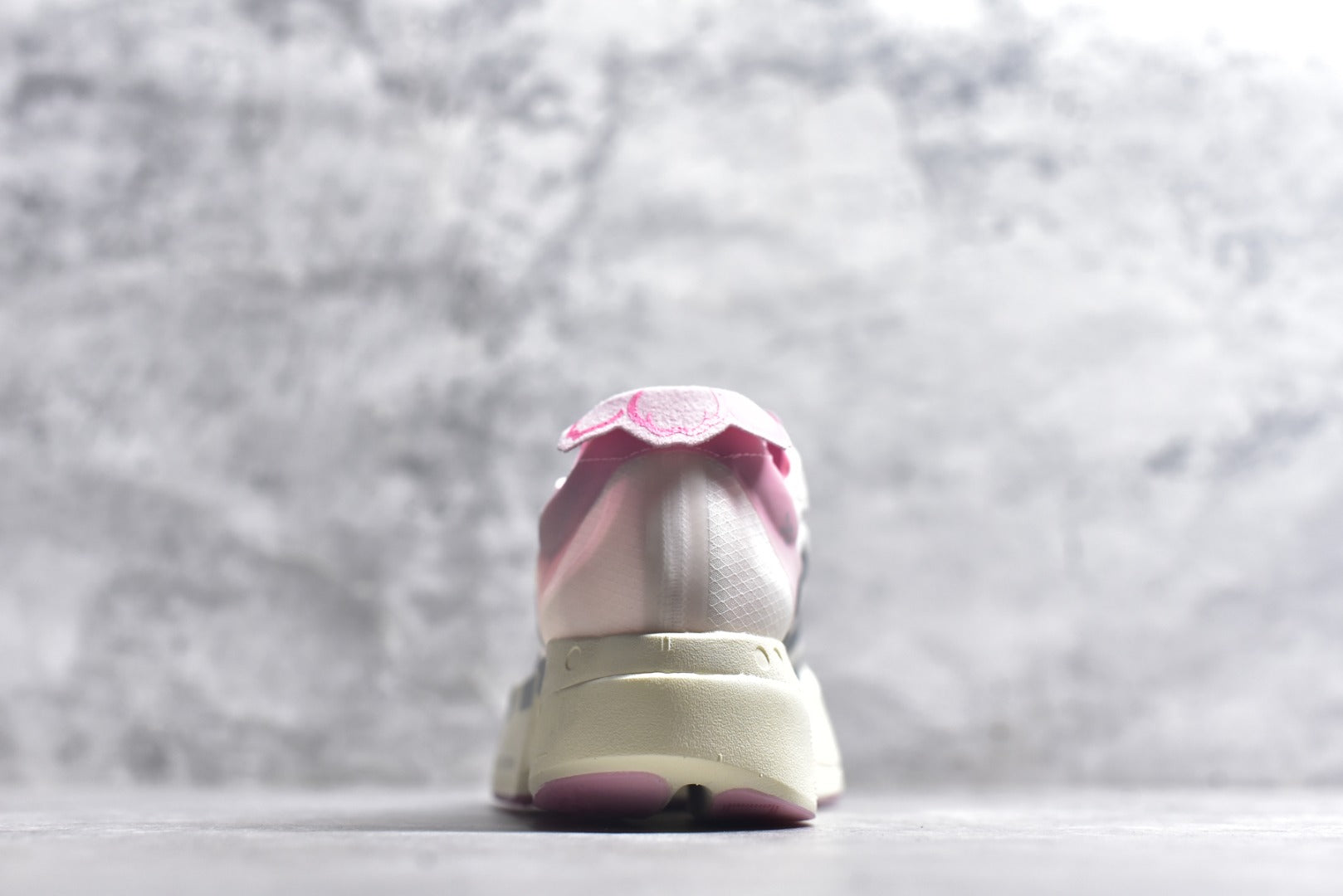 Adidas Adizero Adios Pro 4 — Cloud White / Silver Metallic / Pink