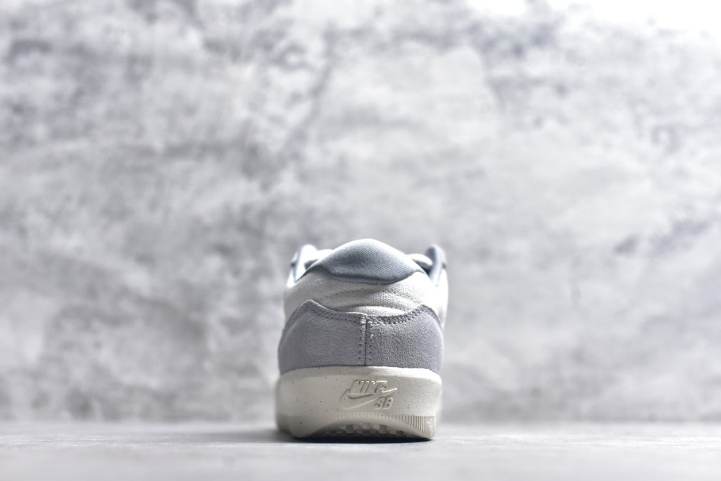 Nike SB Force 58 — Summit White / Cobalt Bliss / Light Smoke Grey