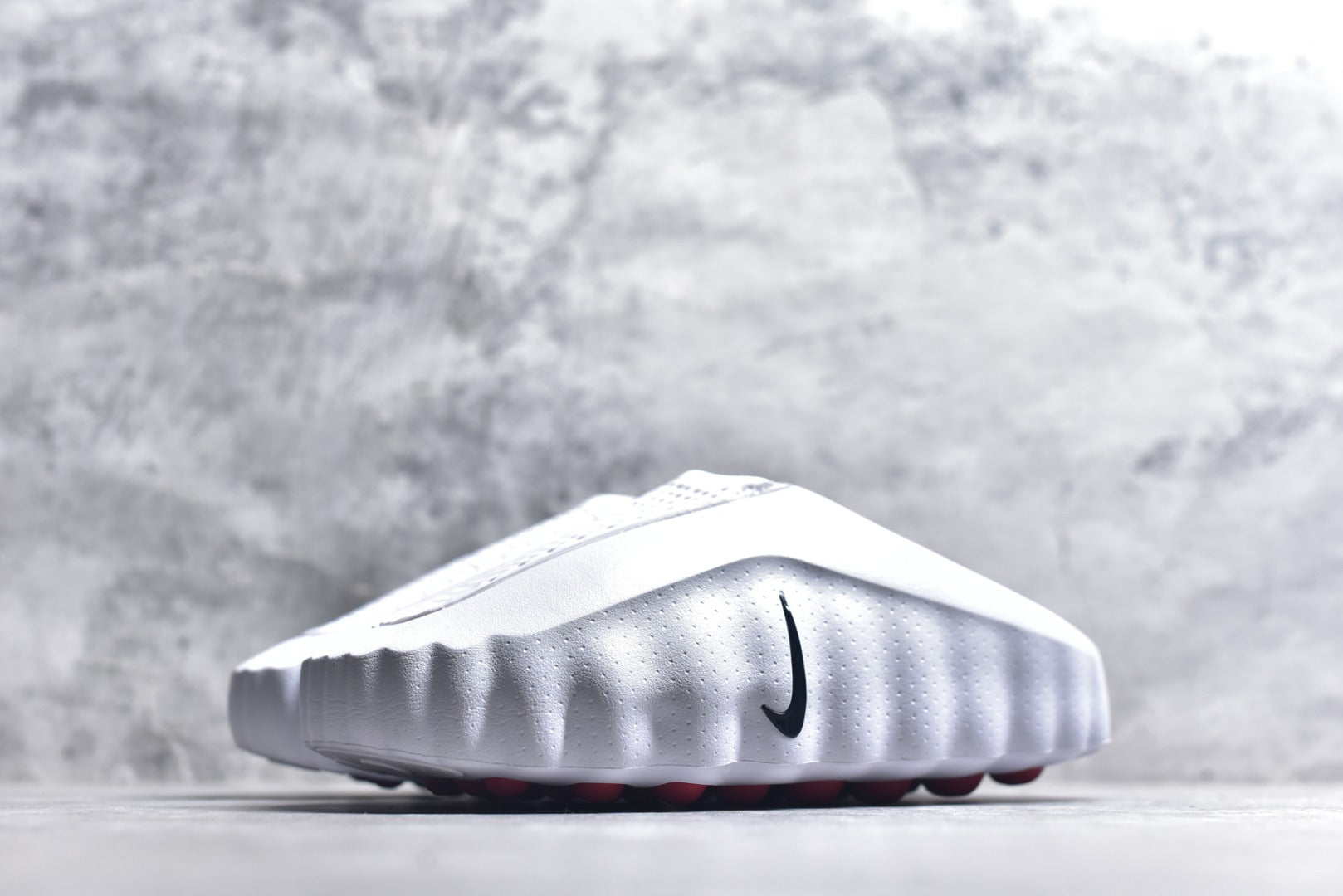 Nike Mind 001 — White / Black / University Red