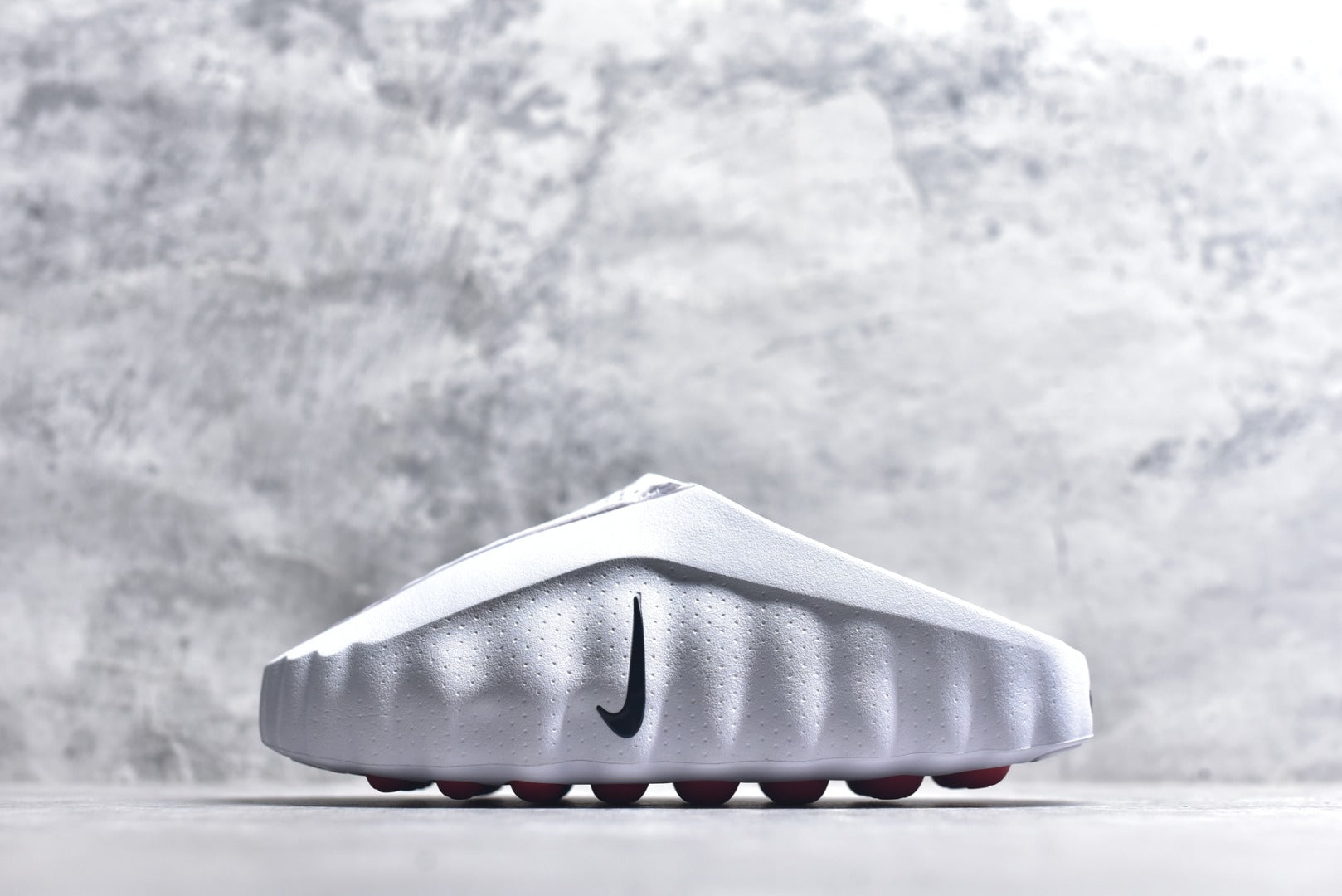 Nike Mind 001 — White / Black / University Red
