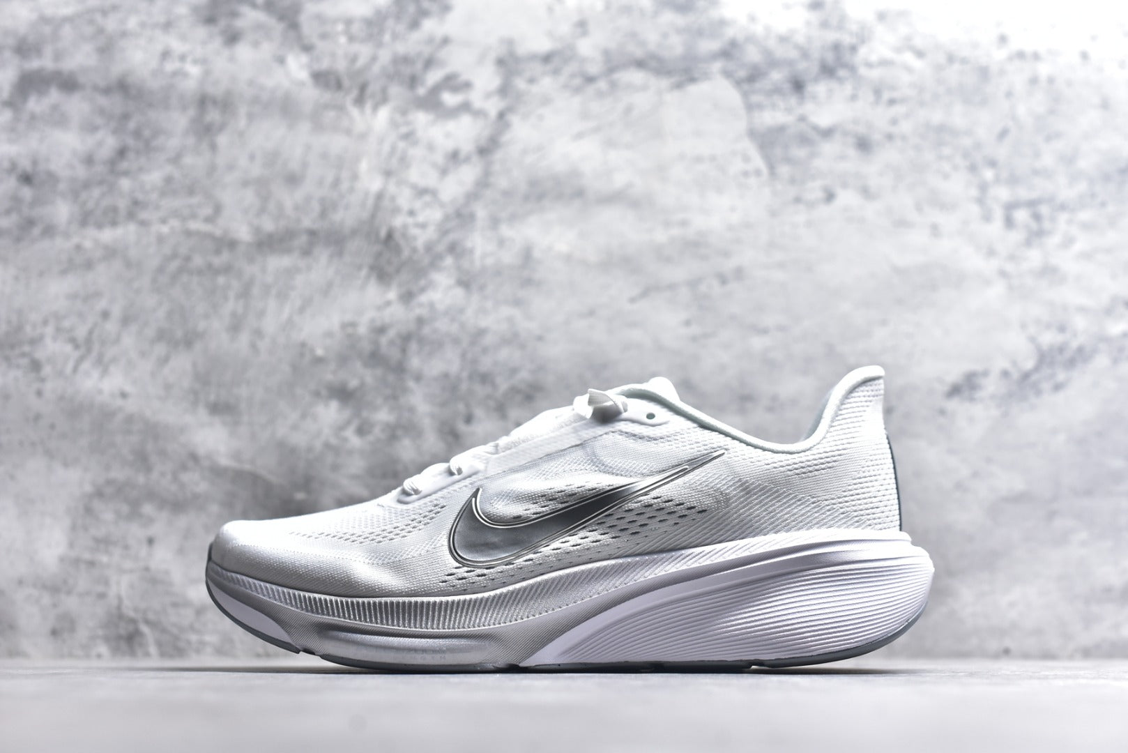 Nike Pegasus 42 — White / Metallic Silver / Pure Platinum