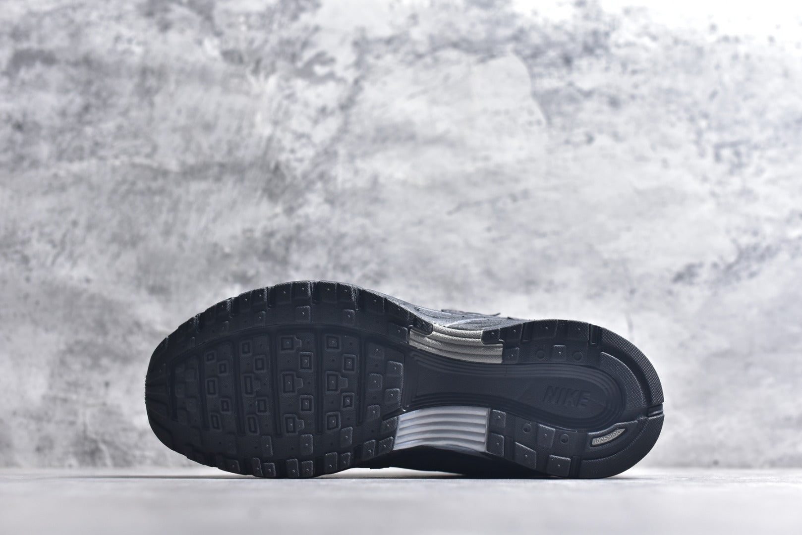 Nike P-6000 — Triple Black / Anthracite