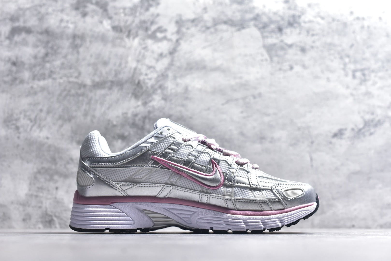 Nike P-6000
