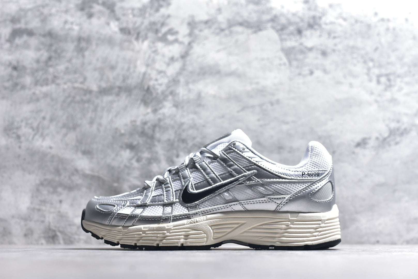 Nike P-6000