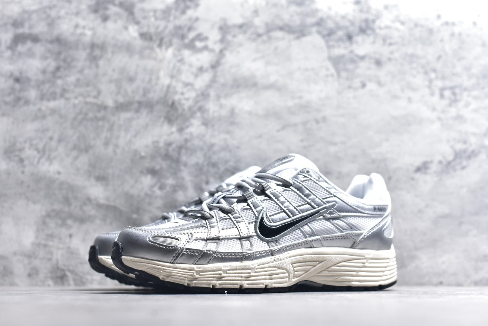 Nike P-6000