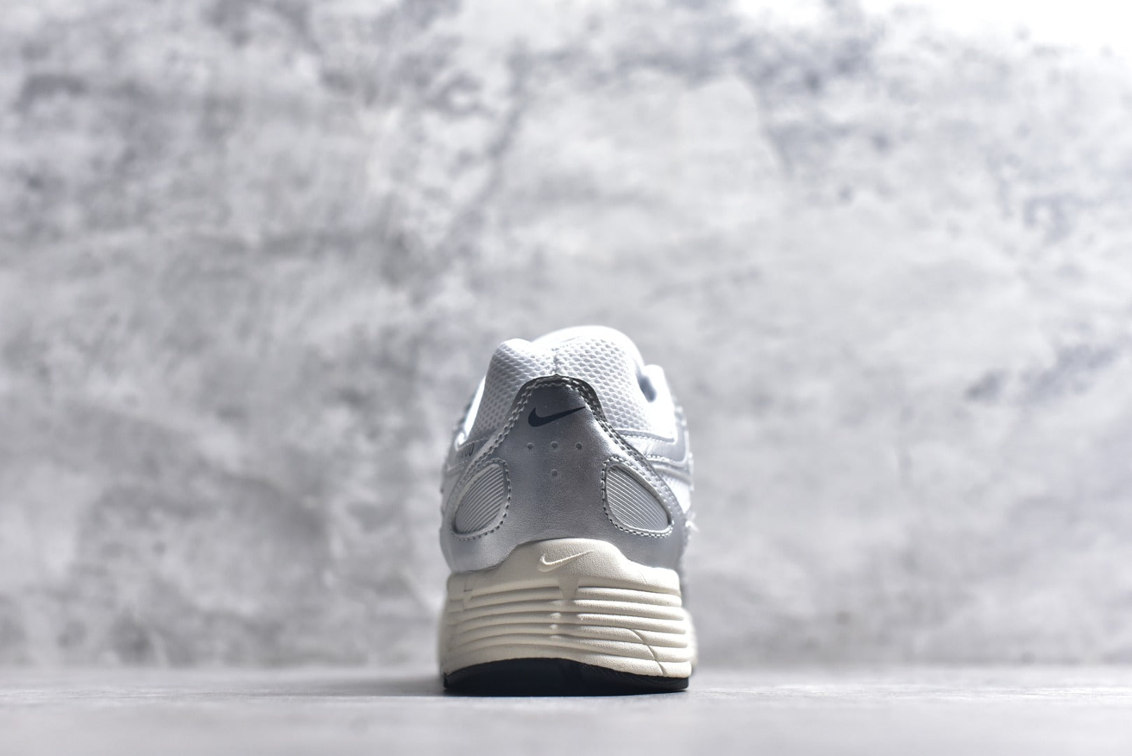Nike P-6000