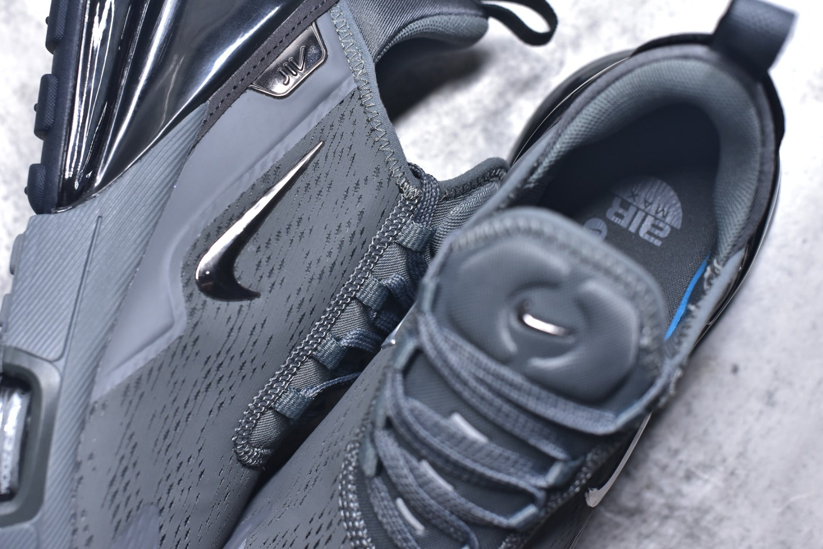 Nike Air Max 270 Premium