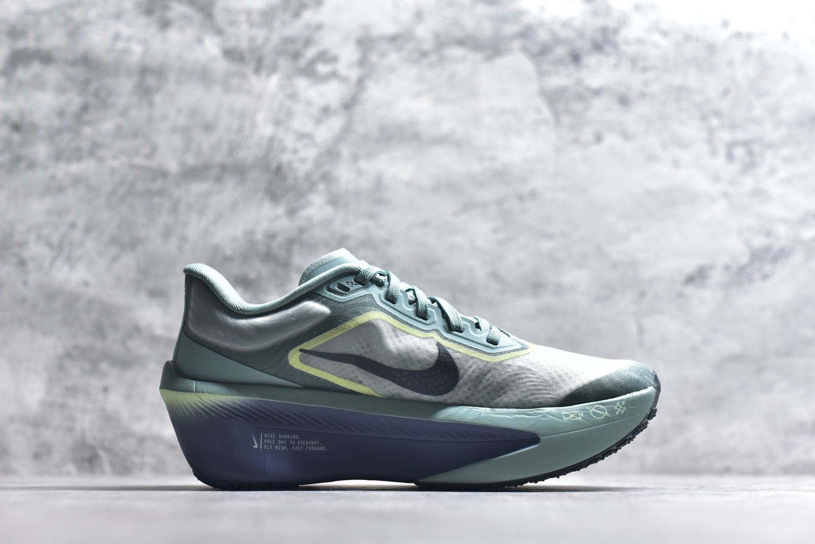Nike Zoom Fly 6