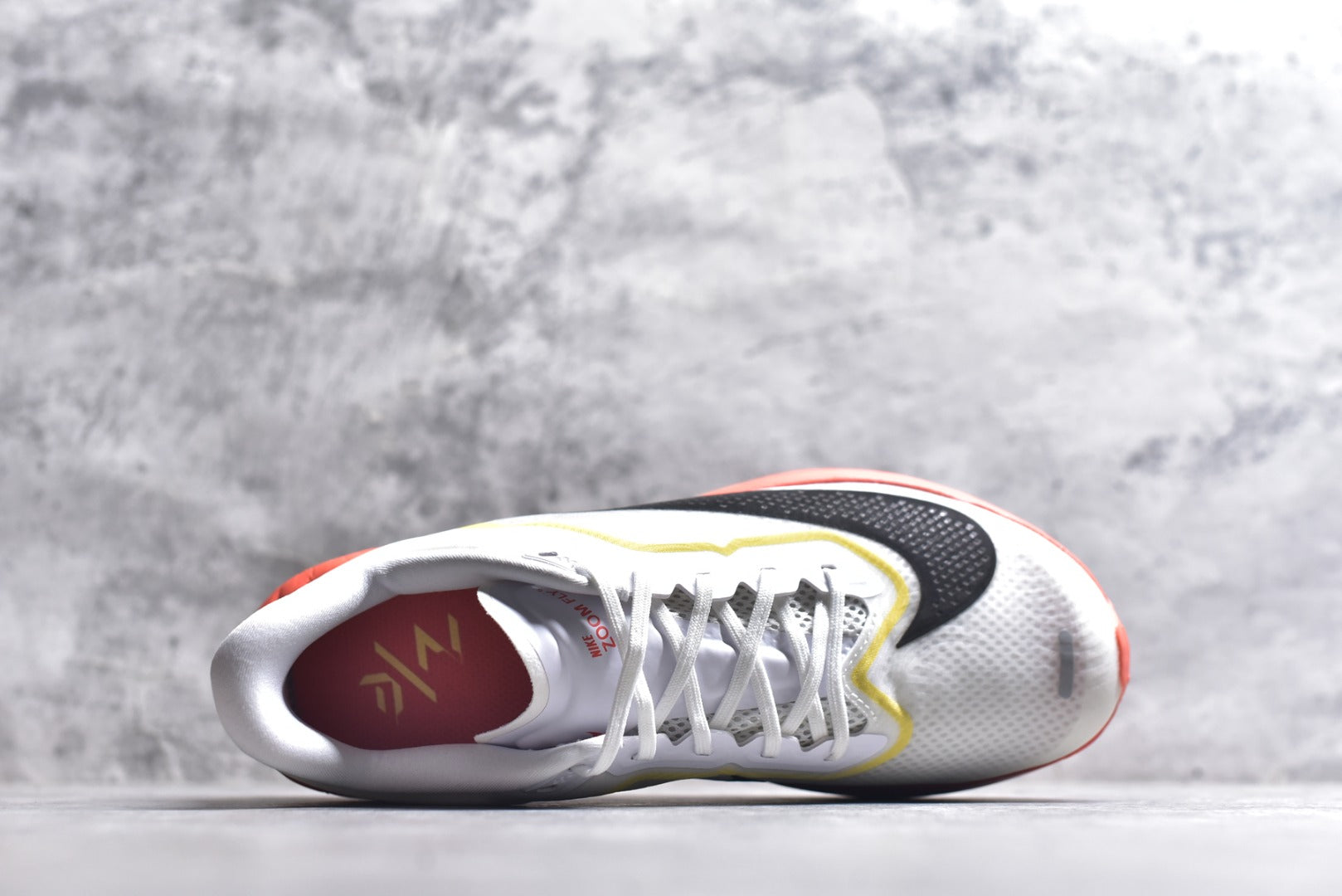 Nike ZoomX Invincible Run Flyknit 3