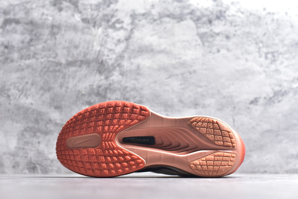Nike ZoomX Invincible Run Flyknit 3