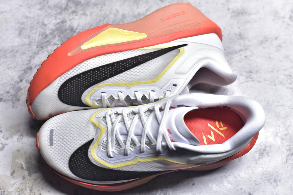 Nike ZoomX Invincible Run Flyknit 3