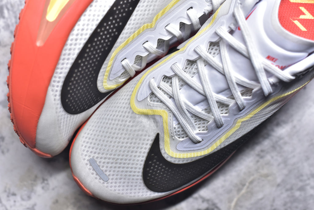 Nike ZoomX Invincible Run Flyknit 3