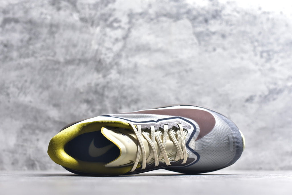 Nike ZoomX Invincible Run Flyknit 3