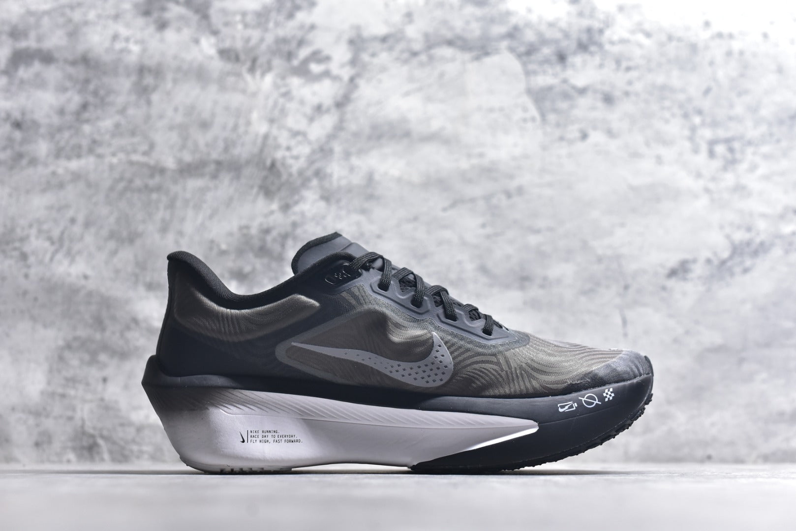 Nike Zoom Fly 6
