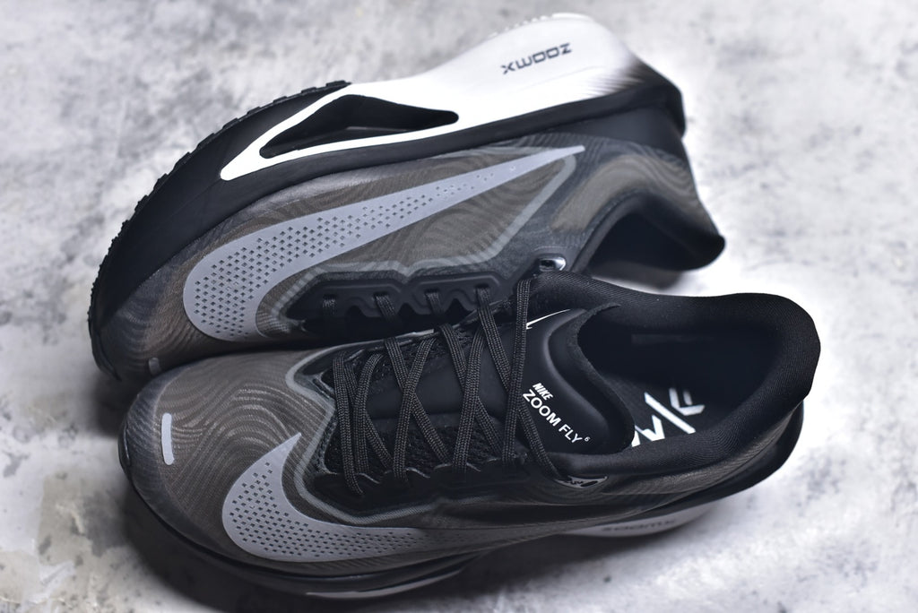 Nike Zoom Fly 6