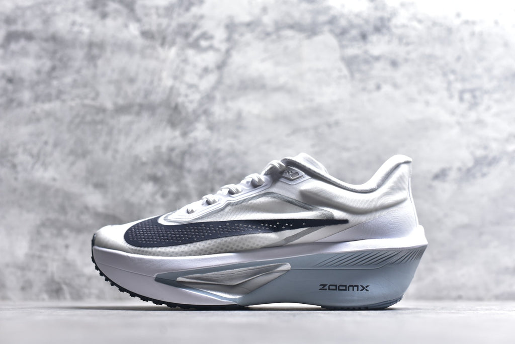 Nike Zoom Fly 6 Lightweight Flyknit Low-Top Running Sneaker | FN8455-104
