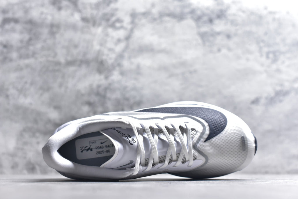 Nike Zoom Fly 6 Lightweight Flyknit Low-Top Running Sneaker | FN8455-104
