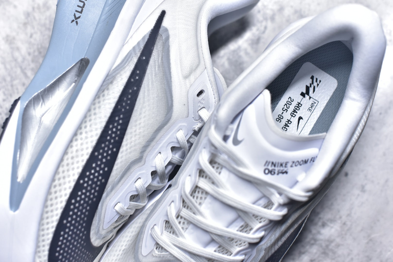Nike Zoom Fly 6 Lightweight Flyknit Low-Top Running Sneaker | FN8455-104