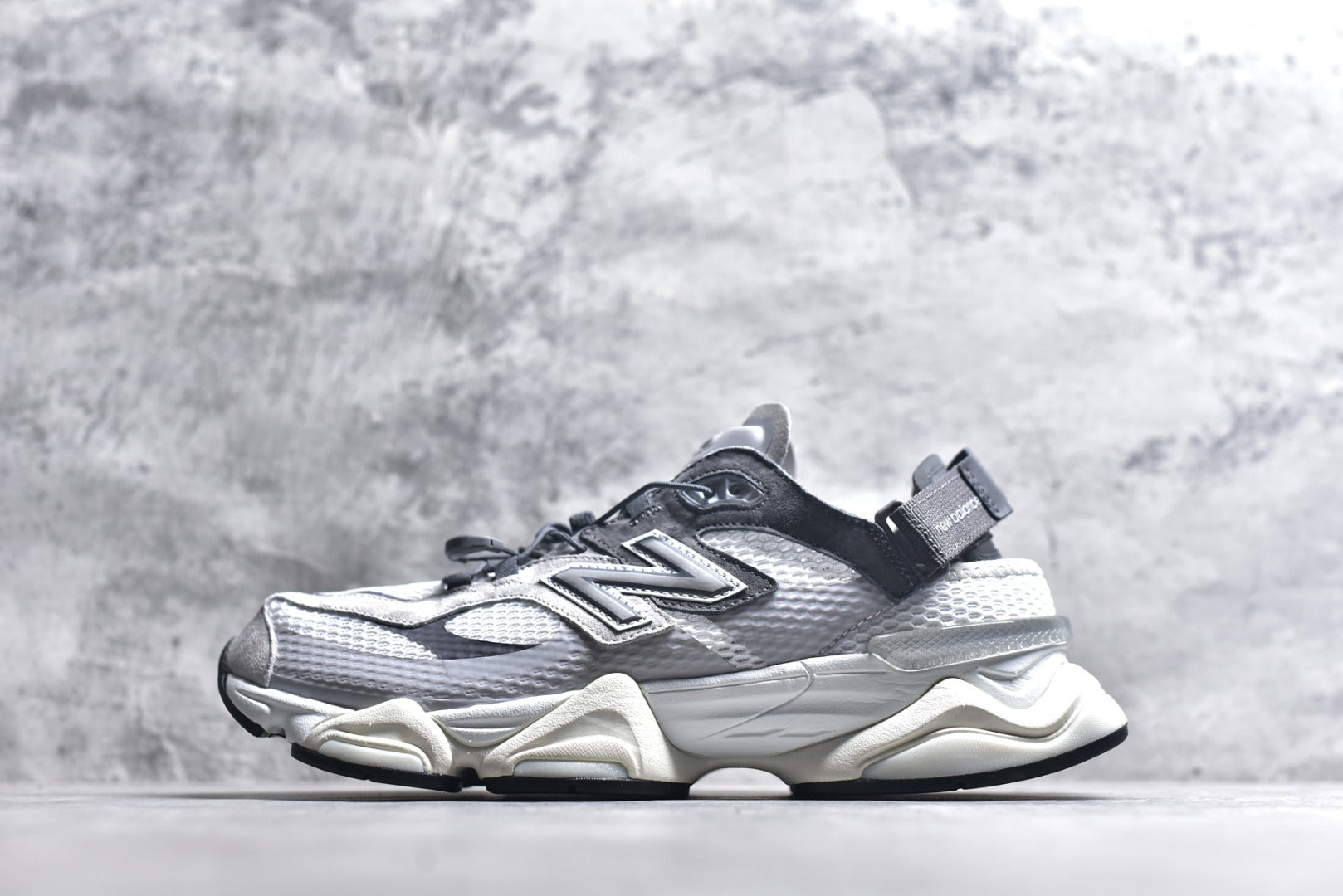 New Balance 9060 'Summer Raincloud' White Grey Sneaker | U9060GFA