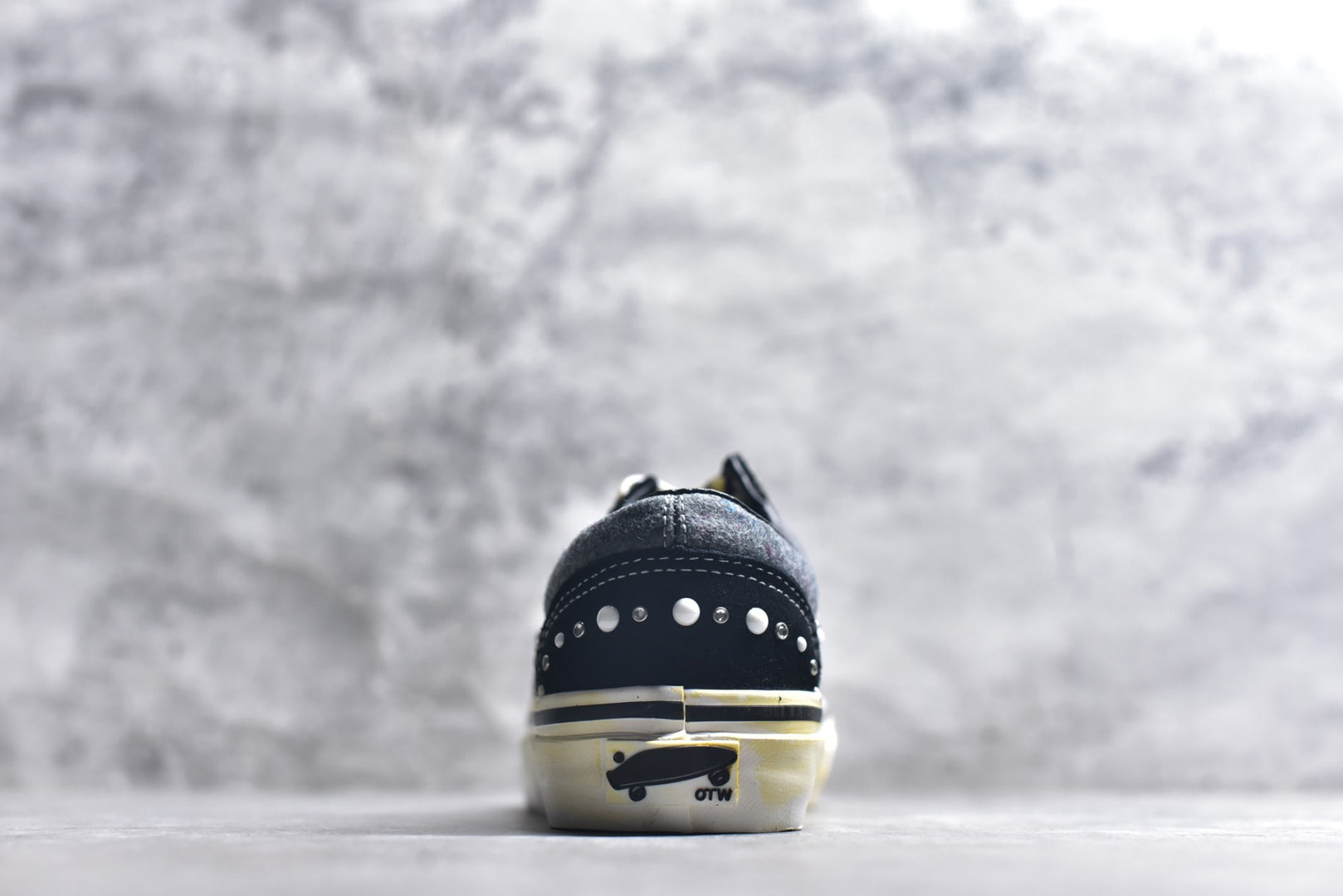 Vans Old Skool 36 Low-Top Casual Skate Sneaker