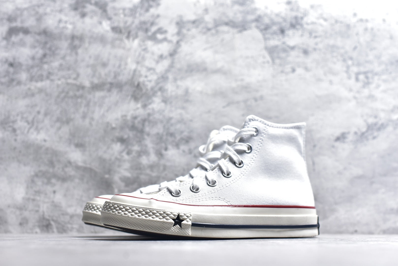 Converse Chuck 70 High Top Canvas Sneaker Unisex White | A24227C