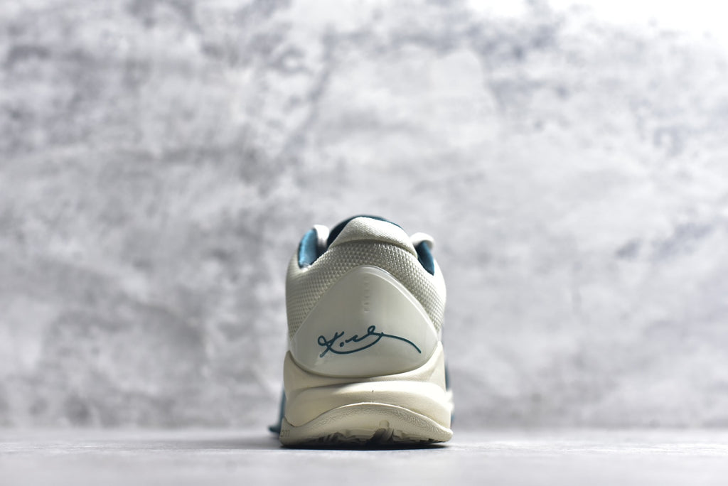 Nike Zoom Kobe 5 Protro 'Caitlin Clark PE' White Blue Basketball Sneaker | IZ1852-100