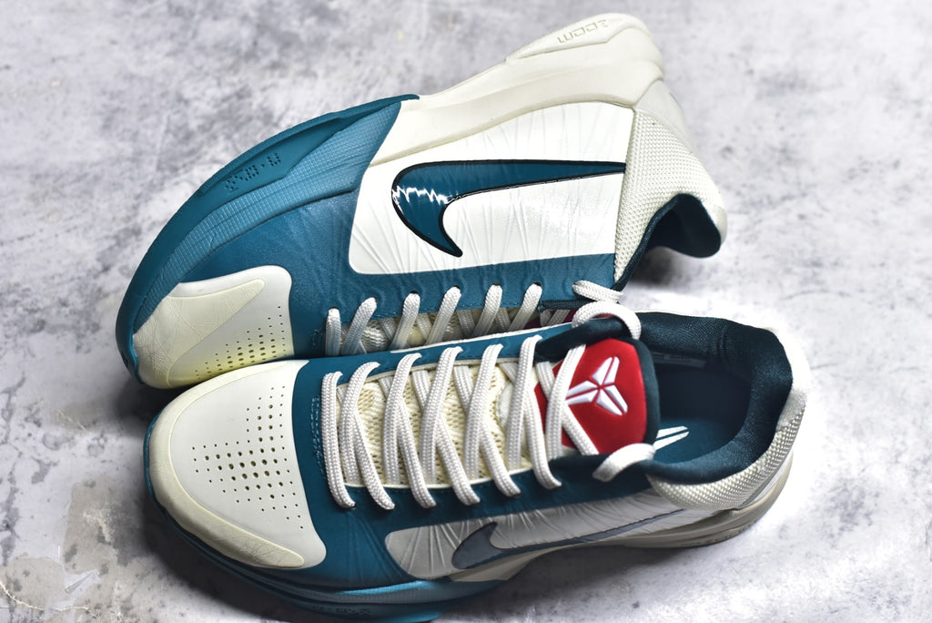 Nike Zoom Kobe 5 Protro 'Caitlin Clark PE' White Blue Basketball Sneaker | IZ1852-100