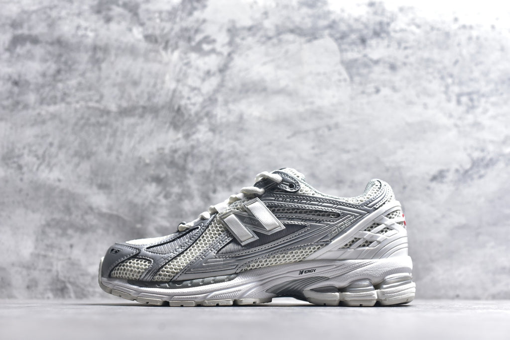 New Balance 1906 Retro Lifestyle Sneaker | U1906RCB
