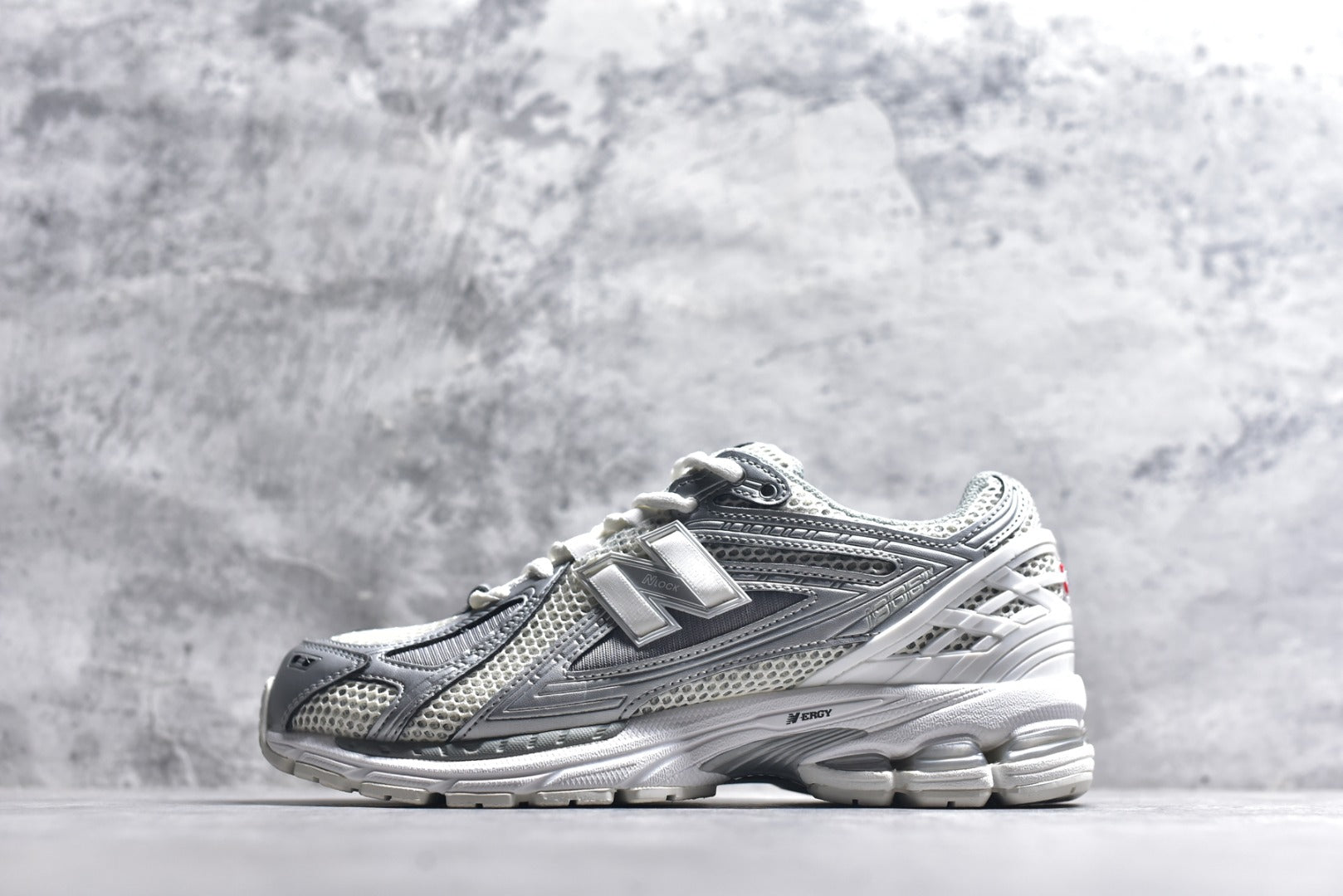 New Balance 1906 Retro Lifestyle Sneaker | U1906RCB