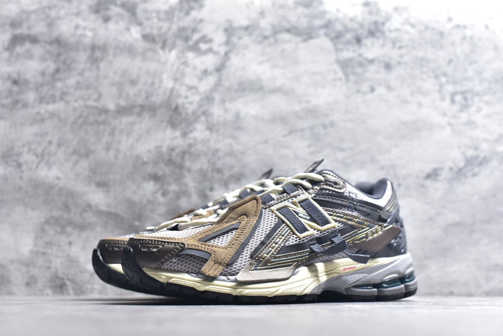 New Balance 1906 Retro Lifestyle Sneaker | U19066U8