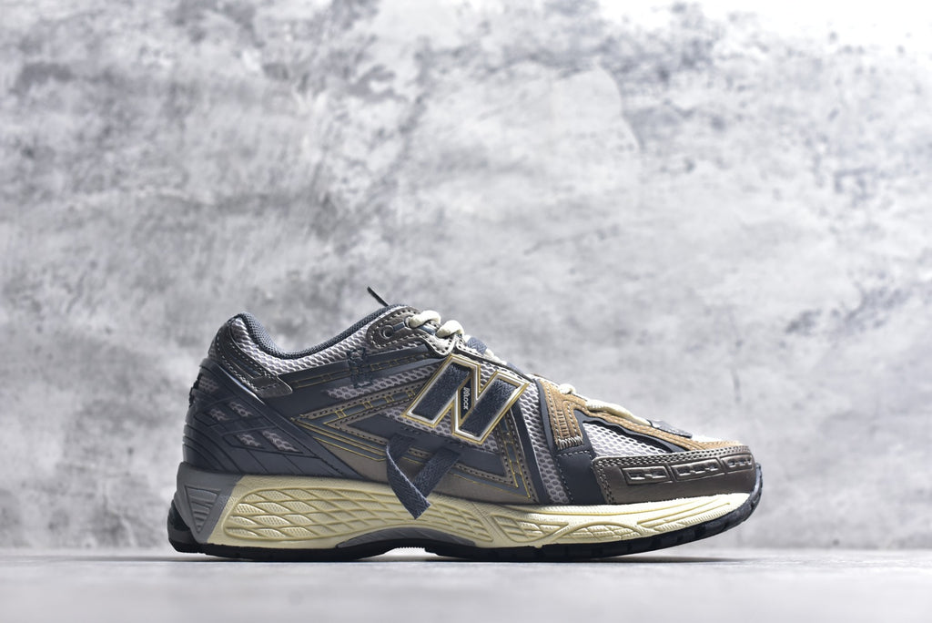 New Balance 1906 Retro Lifestyle Sneaker | U19066U8