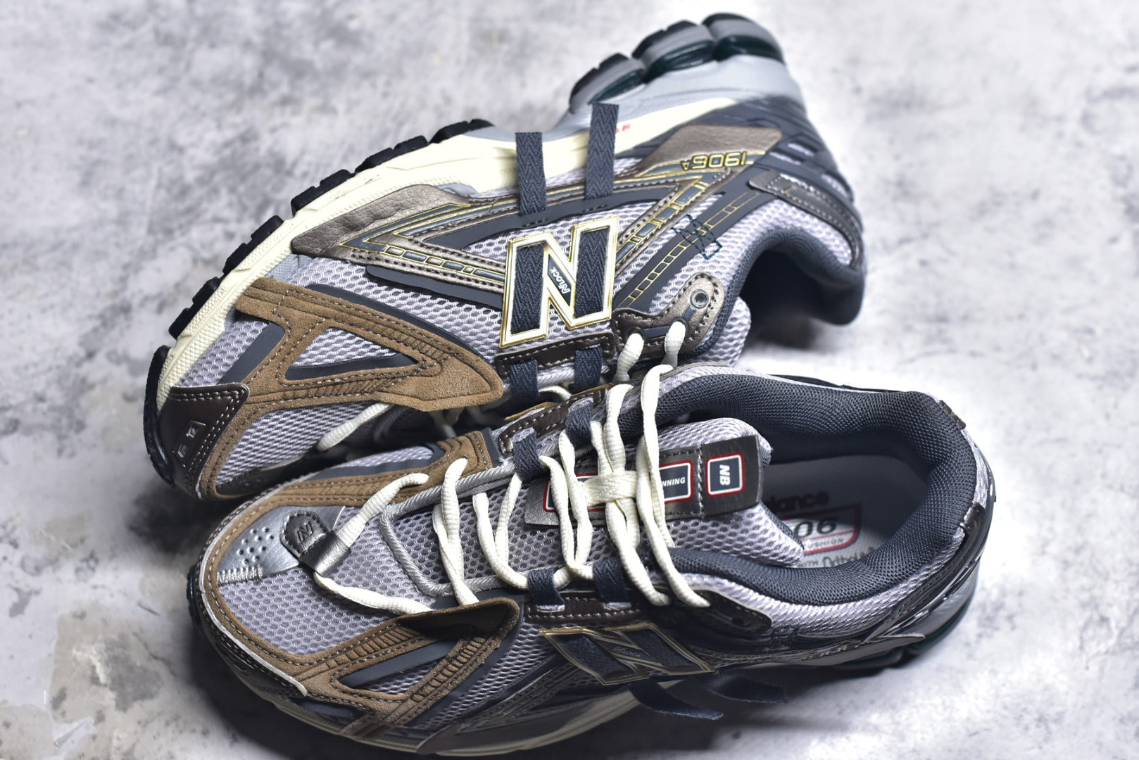 New Balance 1906 Retro Lifestyle Sneaker | U19066U8