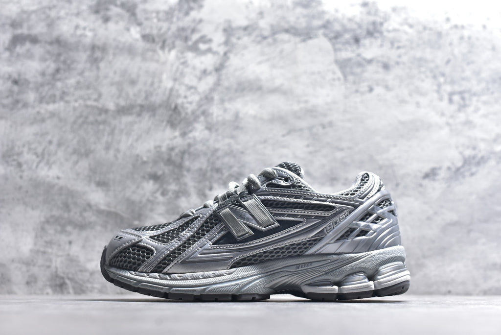 New Balance 1906 Retro Lifestyle Sneaker | M1906REH