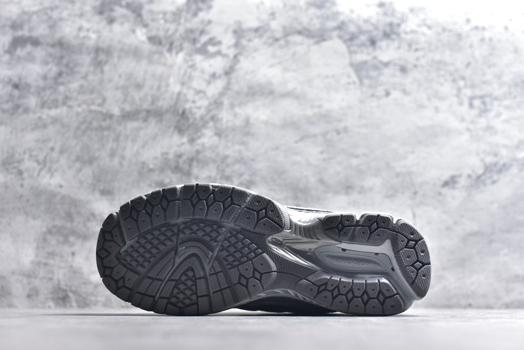 New Balance 1906 Retro Lifestyle Sneaker | M1906REH