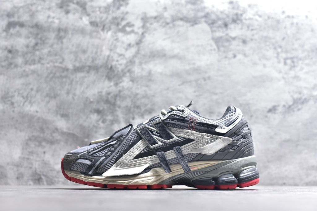 New Balance 1906 Retro Lifestyle Sneaker | U1906AC